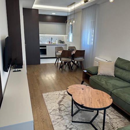 Luxury Apartments D&B Podgorica Exterior photo