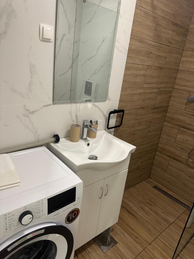 Luxury Apartments D&B Podgorica Exterior photo